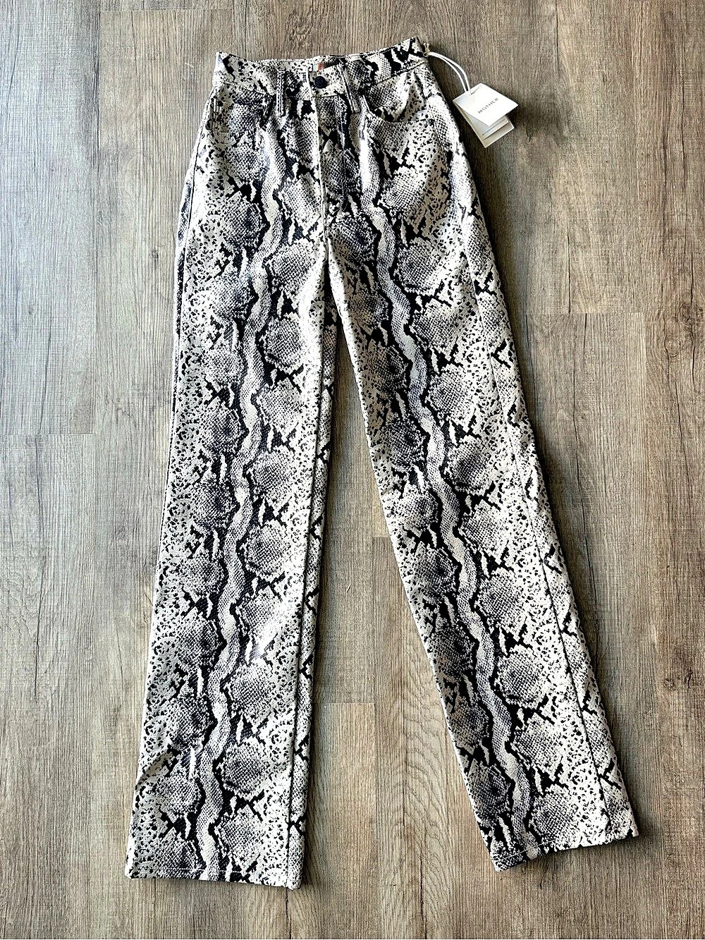 MOTHER The Maven Heel in Boa Babe Snake Print Jeans Waist 23
